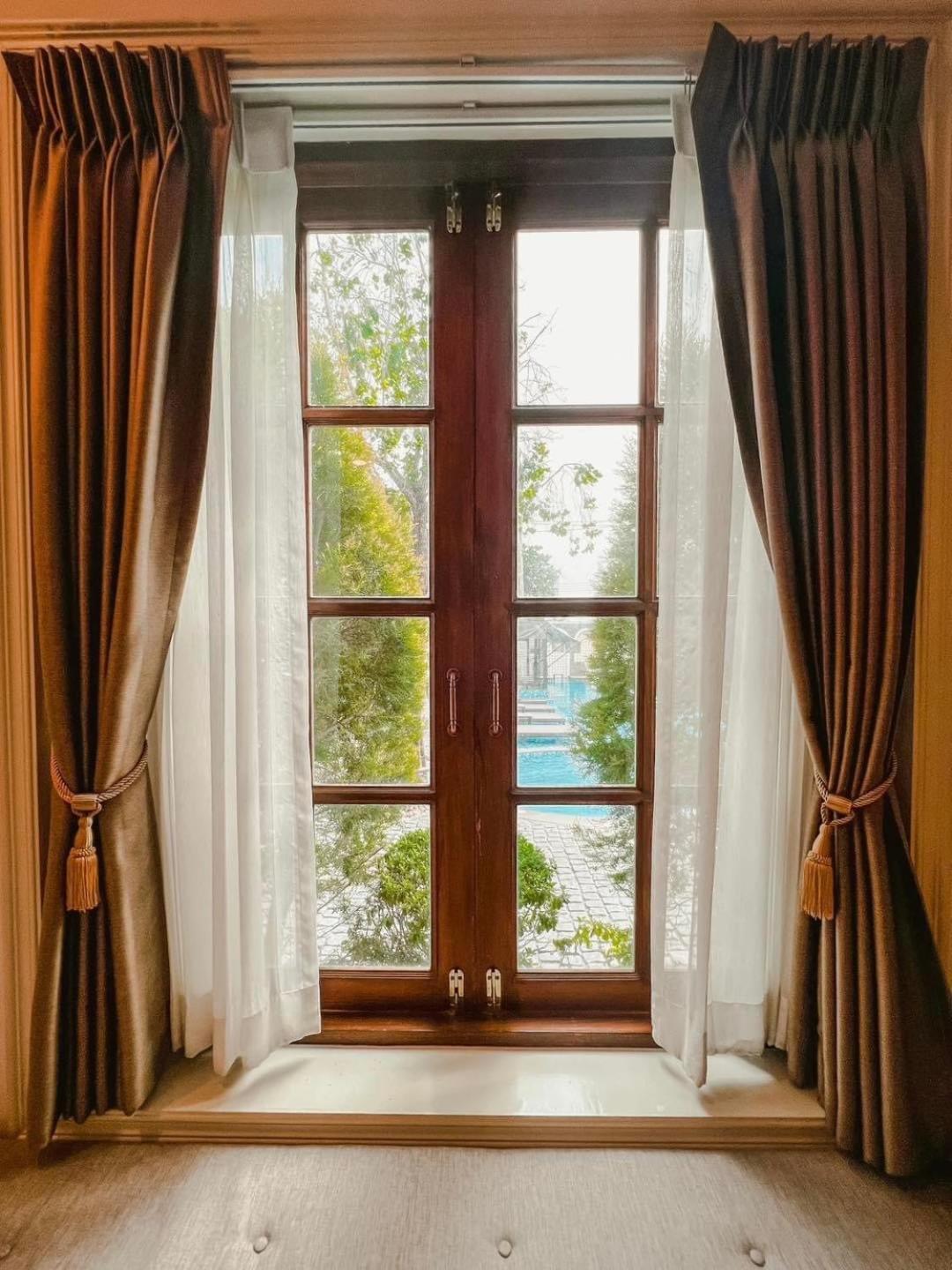 Villa Seville HHQ Buitenkant foto