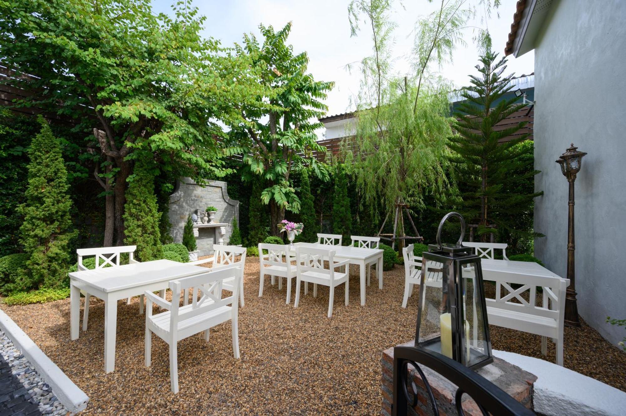 Villa Seville HHQ Buitenkant foto
