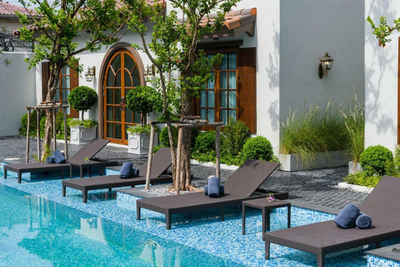 Villa Seville HHQ Buitenkant foto